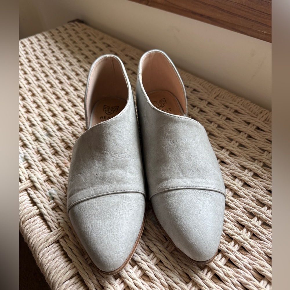 Women's Gray Mules flats